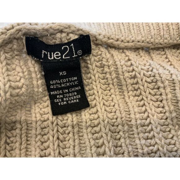 rue21 Womens Beige Ribbed V-Neck Long Sleeve Pullover Sweater Size XS - Picture 12 of 13